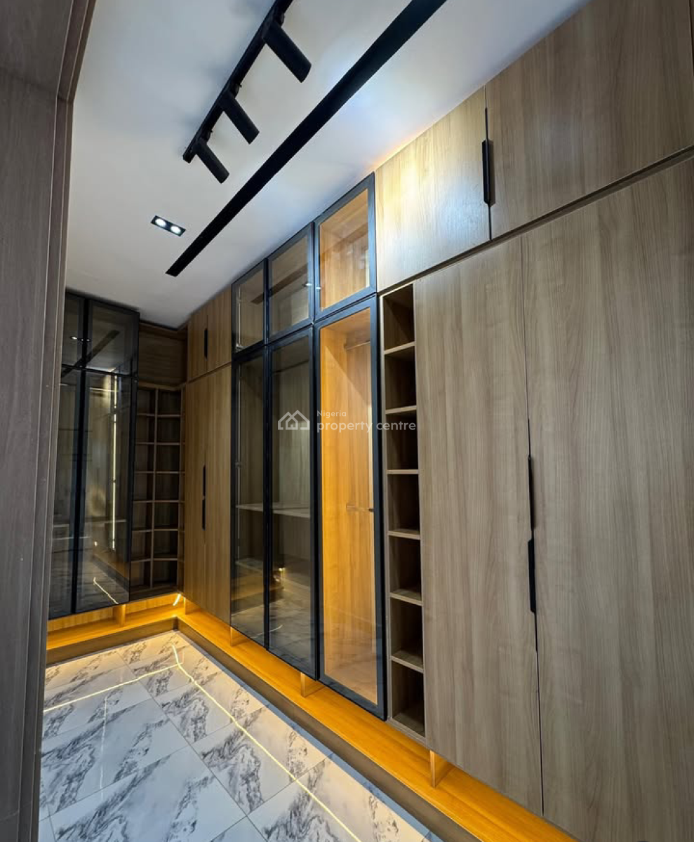 5 bedroom detached duplex for sale