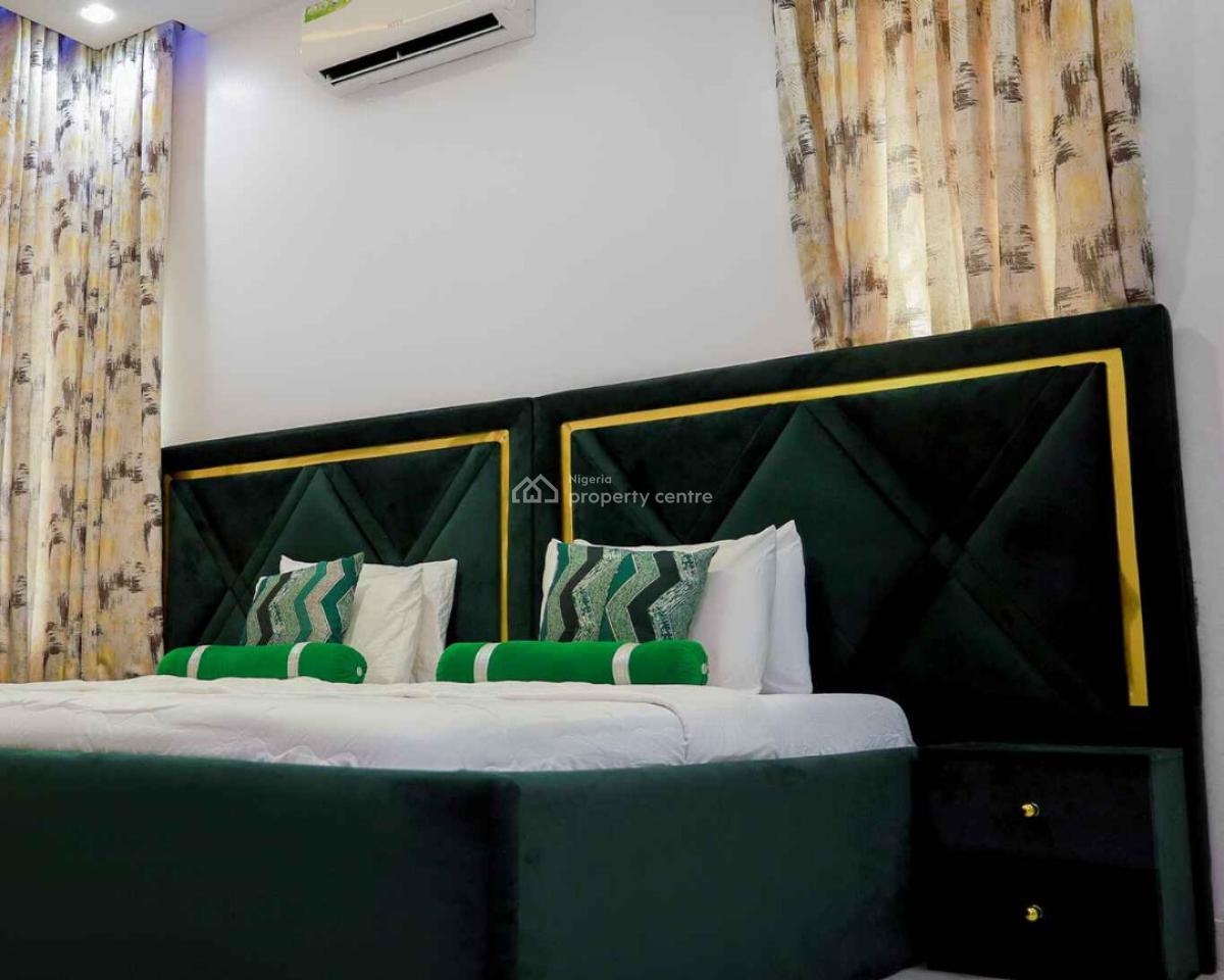5 bedroom detached duplex short let