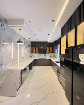 5 Bedroom Detached Duplex