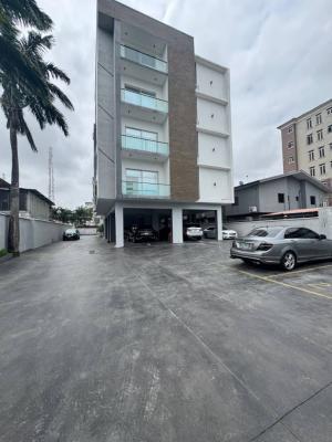 Fully Service Brand New 3bedroom Flat With Fitted Kitchen, Amenities