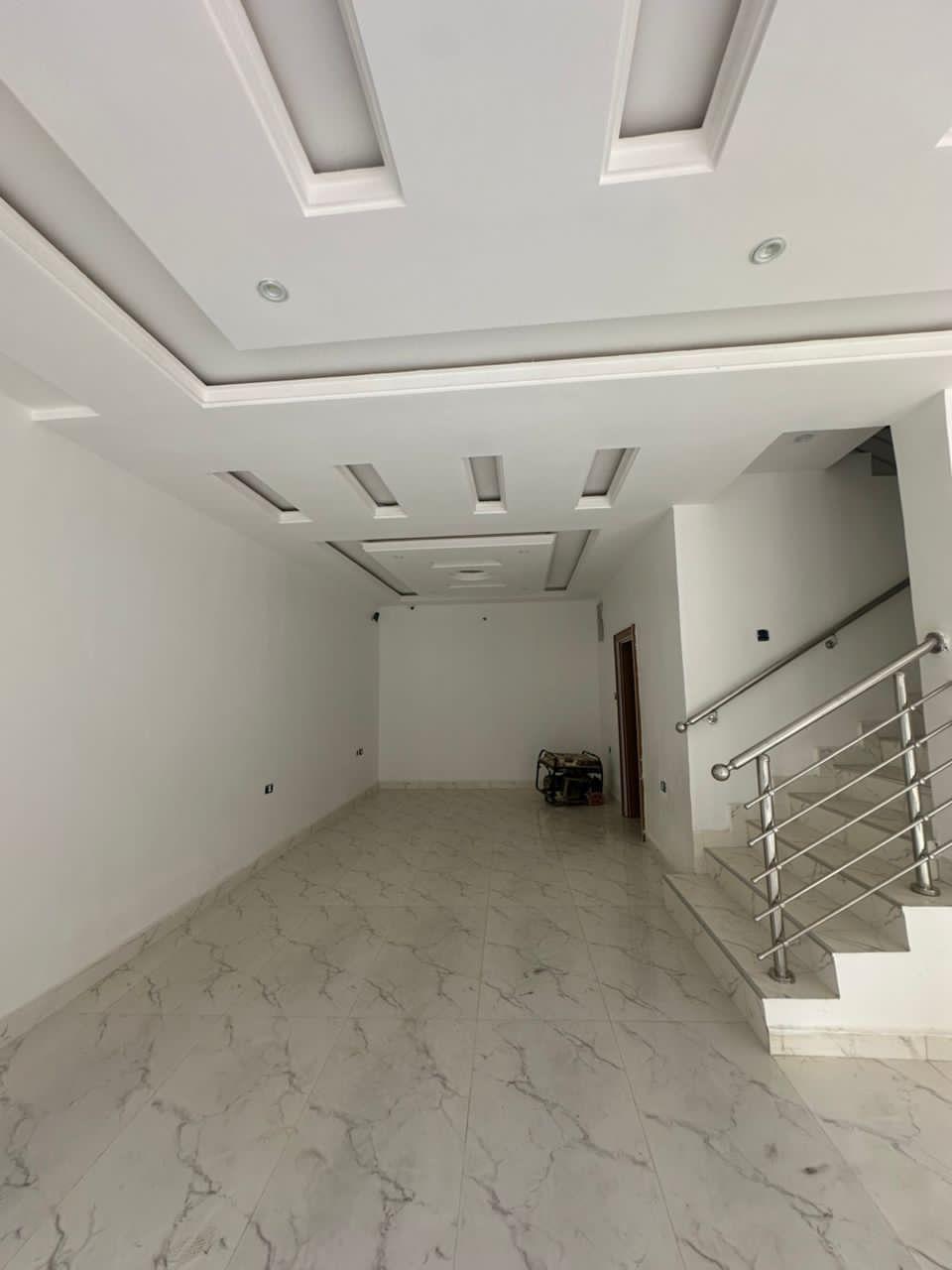 EXTREMELY SPACIOUS 2-BEDROOM FLAT ON THE 2ND FLOOR FOR SALE IN JAHI BY GILMOR