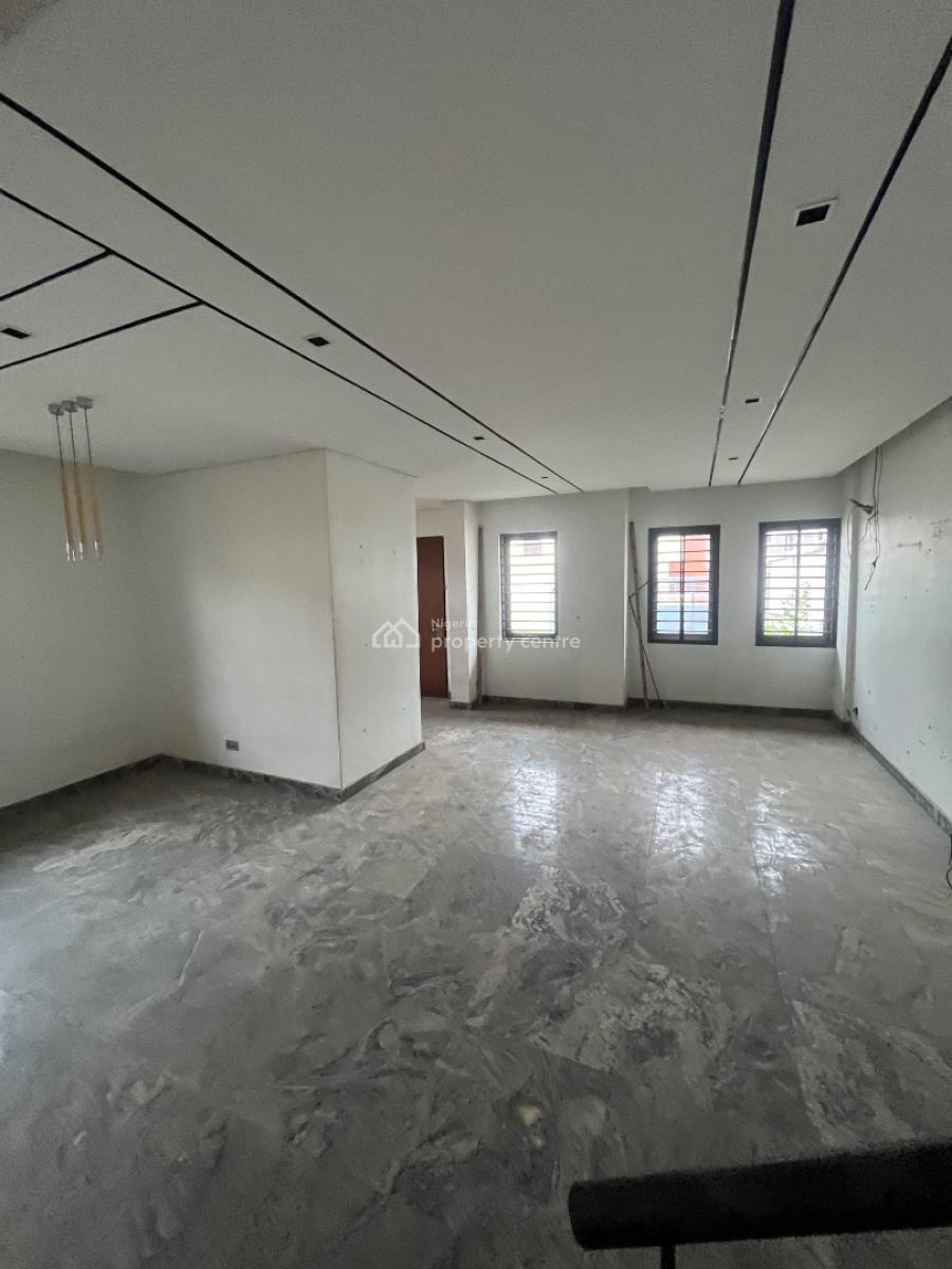4 bedroom detached duplex for rent