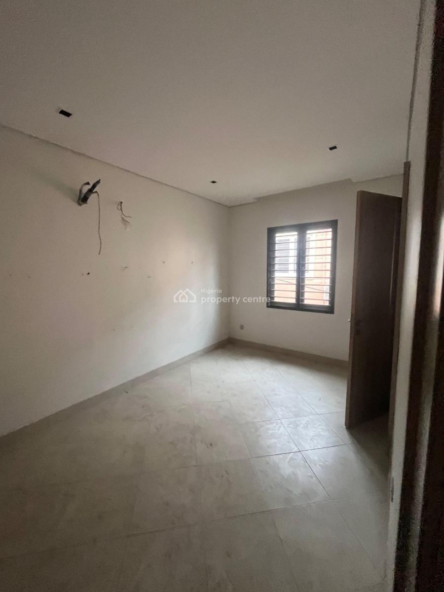4 bedroom detached duplex for rent