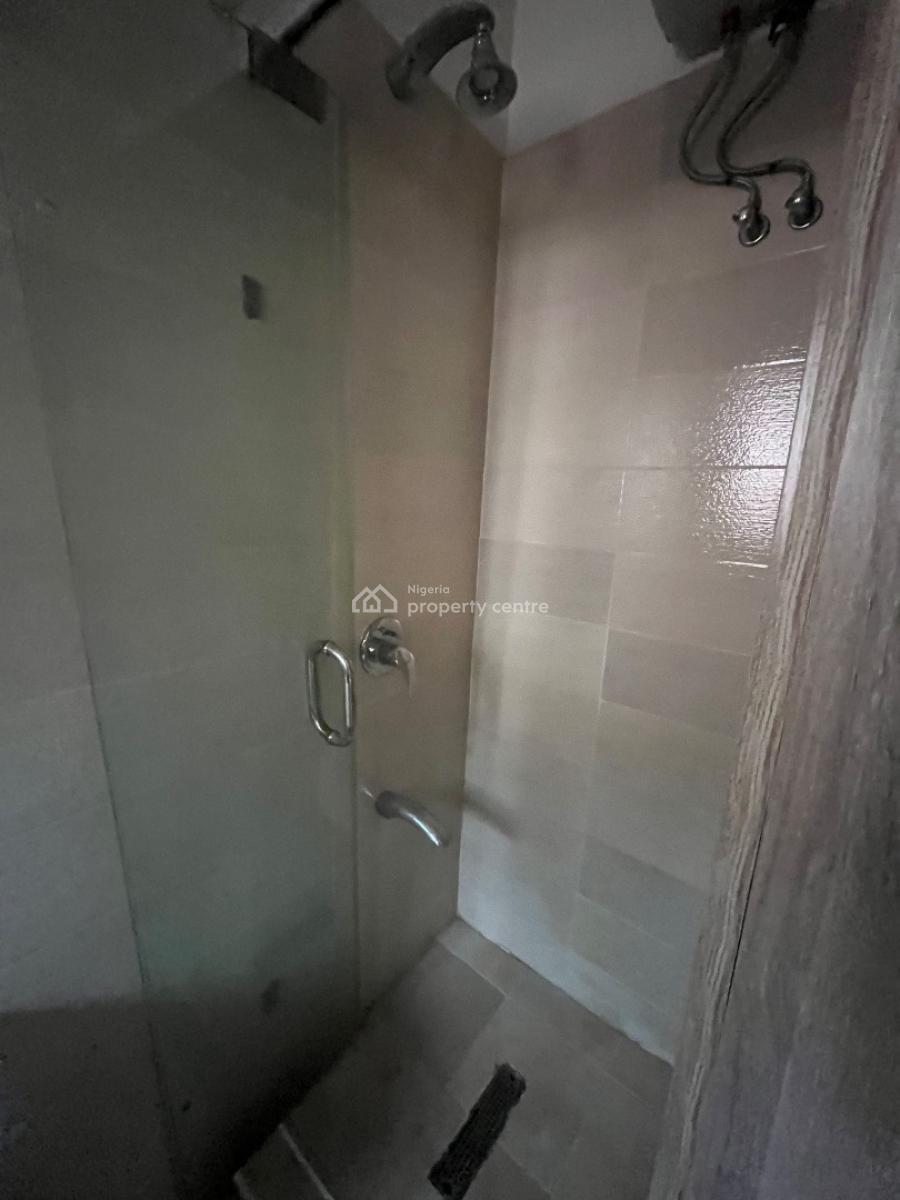 4 bedroom detached duplex for rent