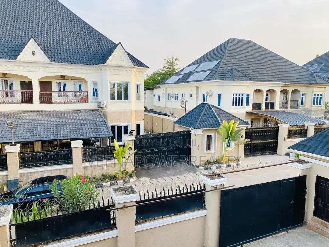 5bdrm Duplex in Life Camp for rent