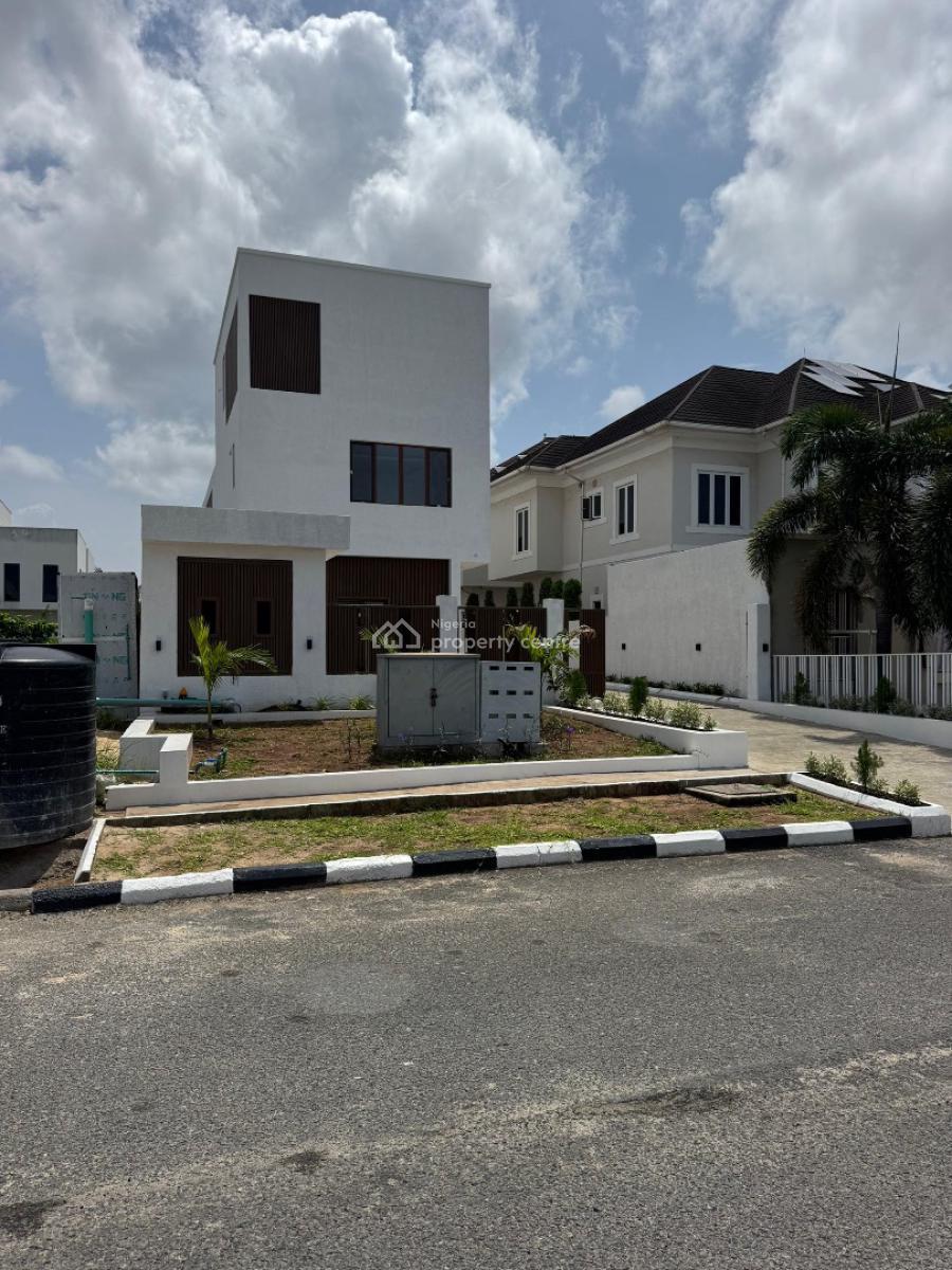 4 bedroom detached duplex for sale