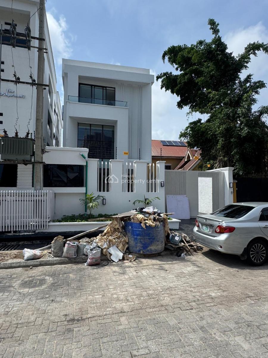 4 bedroom detached duplex for sale