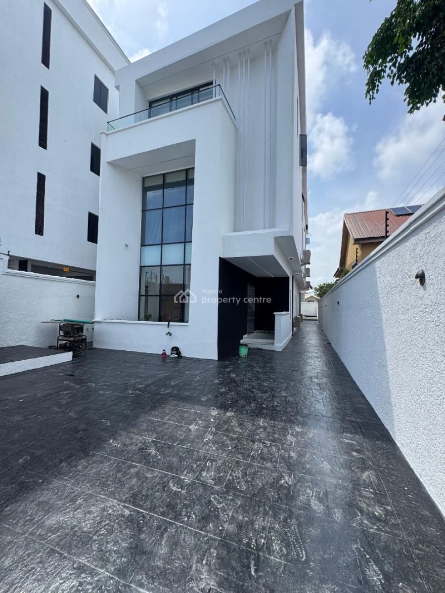 4 bedroom detached duplex for sale