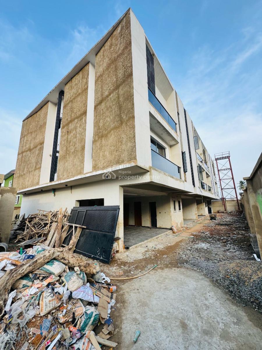 4 bedroom terraced duplex for sale