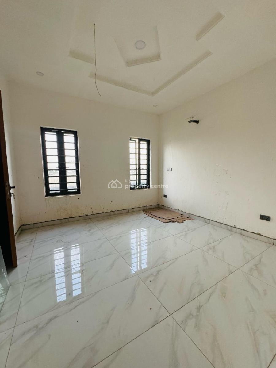 4 bedroom terraced duplex for sale