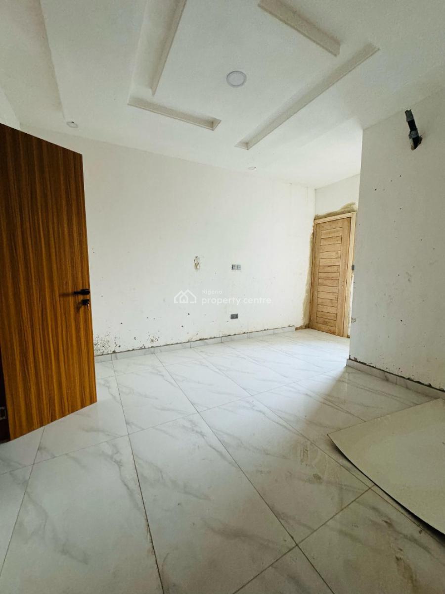 4 bedroom terraced duplex for sale