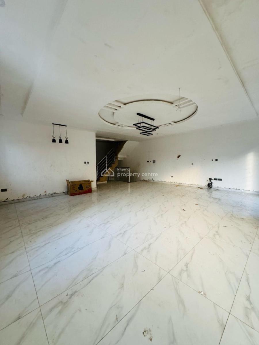 4 bedroom terraced duplex for sale