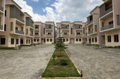 New Built 4 Bedroom Terraced Duplex With A Room Bq