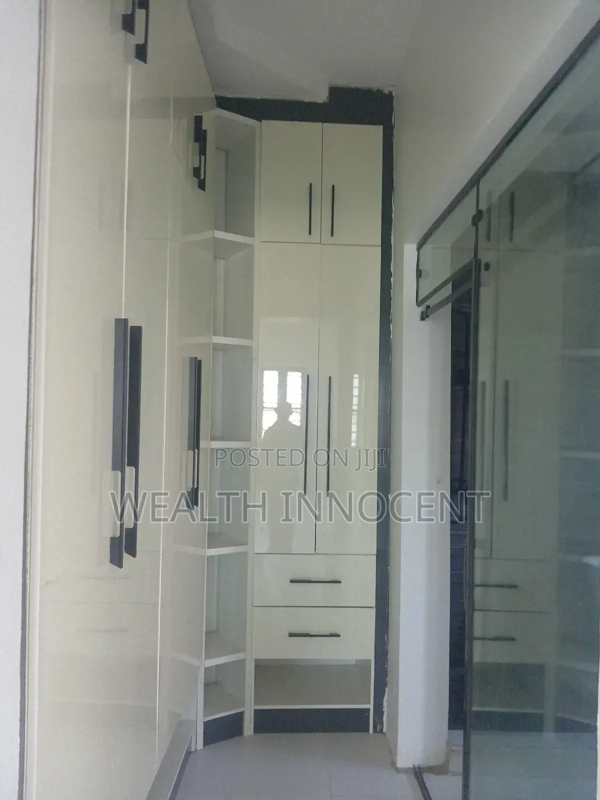 5bdrm Duplex in Lokogoma for sale