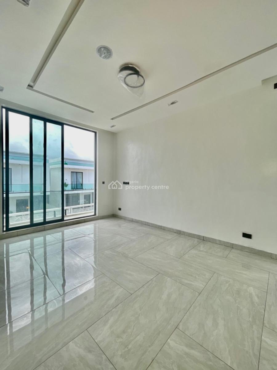 4 Bedroom Fully Detached Duplex With Bq