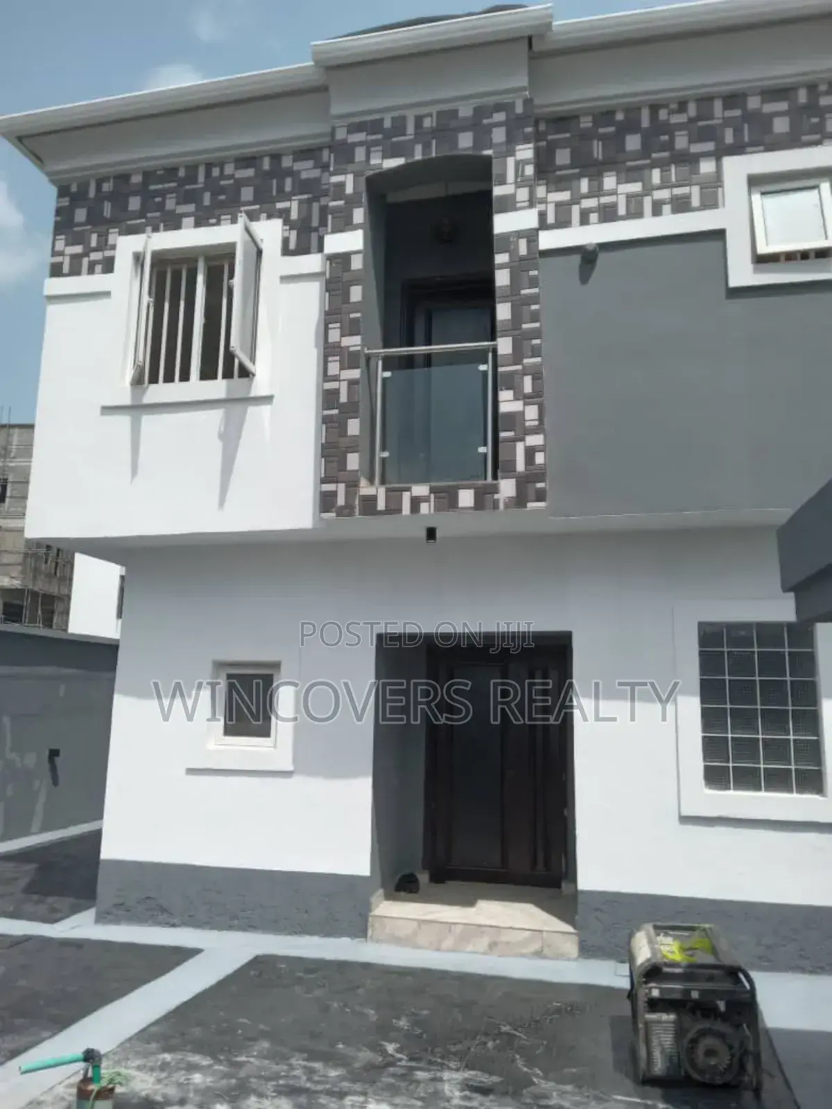 4bdrm Duplex in Lekki for rent