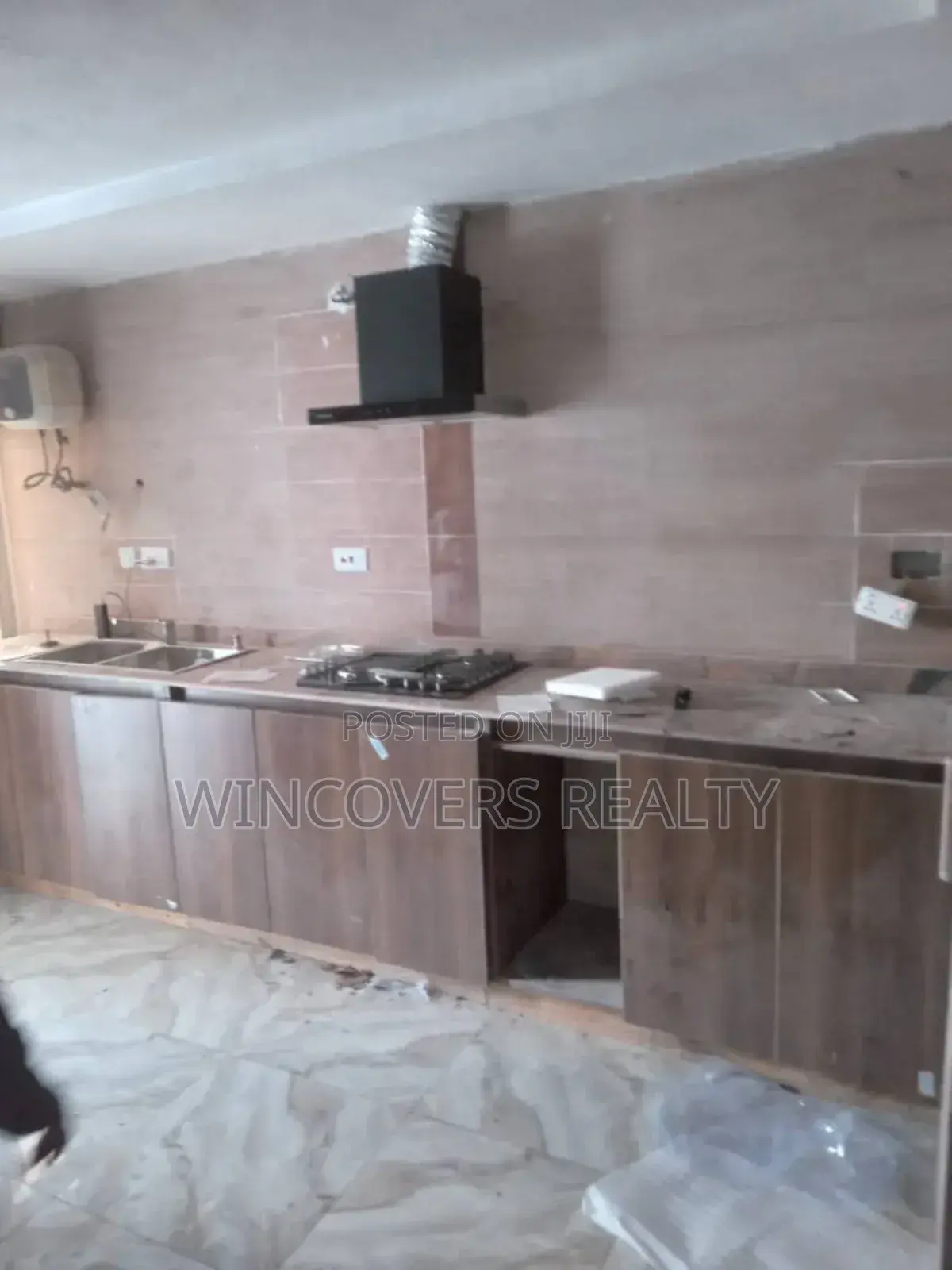 4bdrm Duplex in Lekki for rent