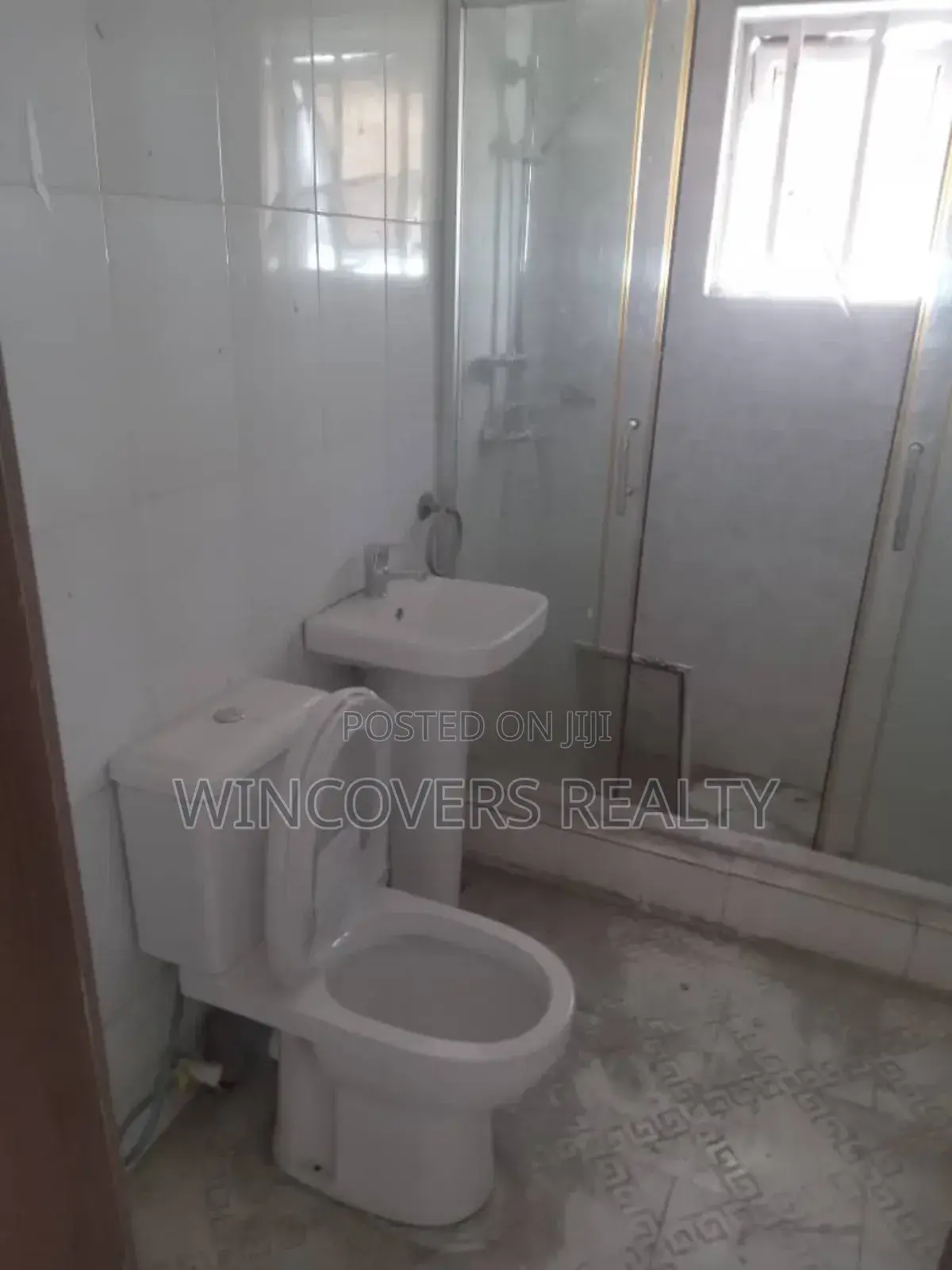 4bdrm Duplex in Lekki for rent