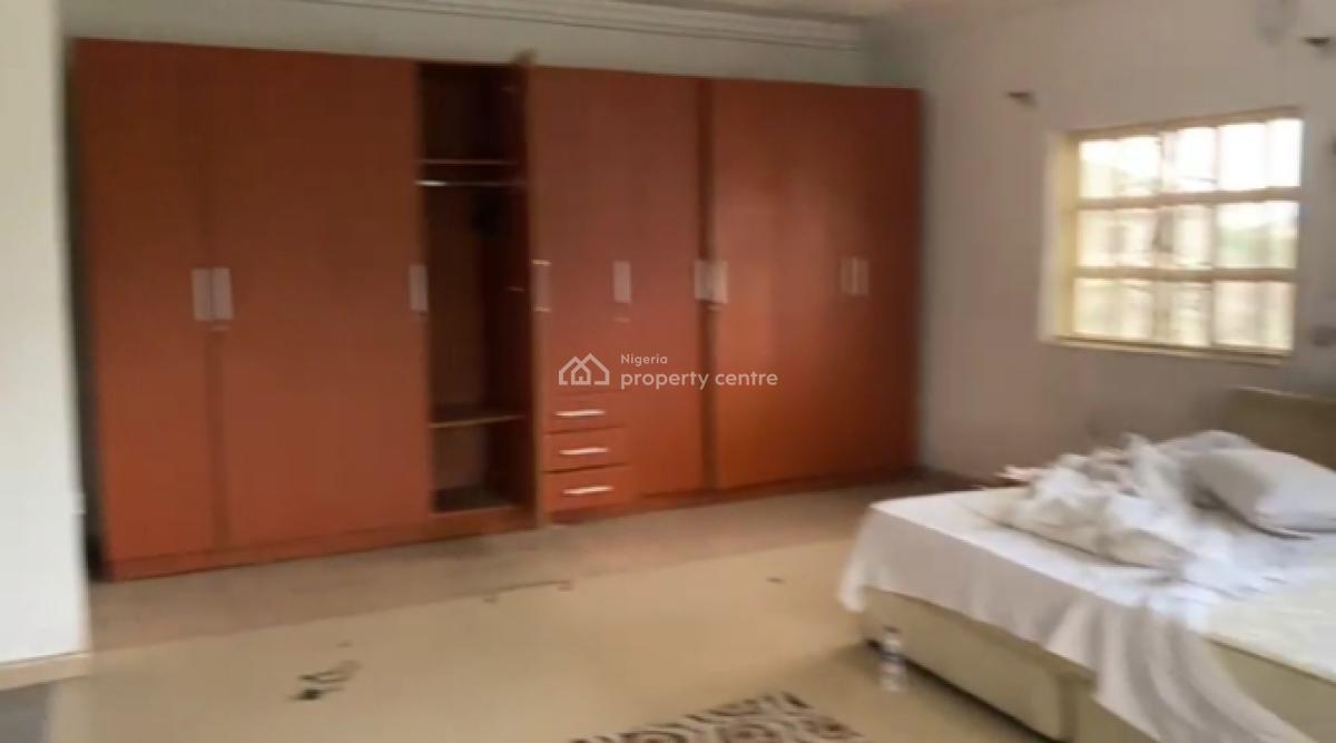 4 bedroom detached duplex for rent