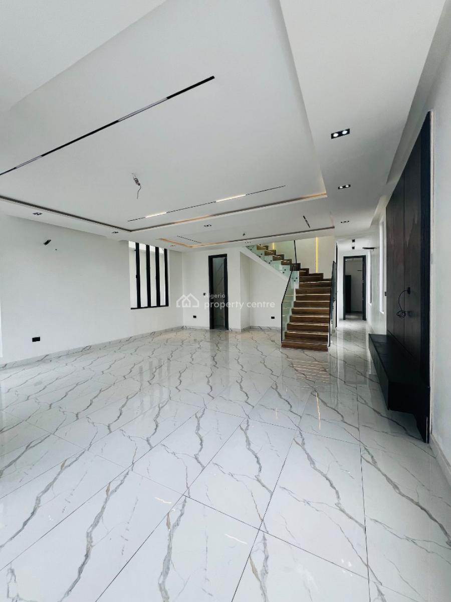 5 bedroom detached duplex for sale