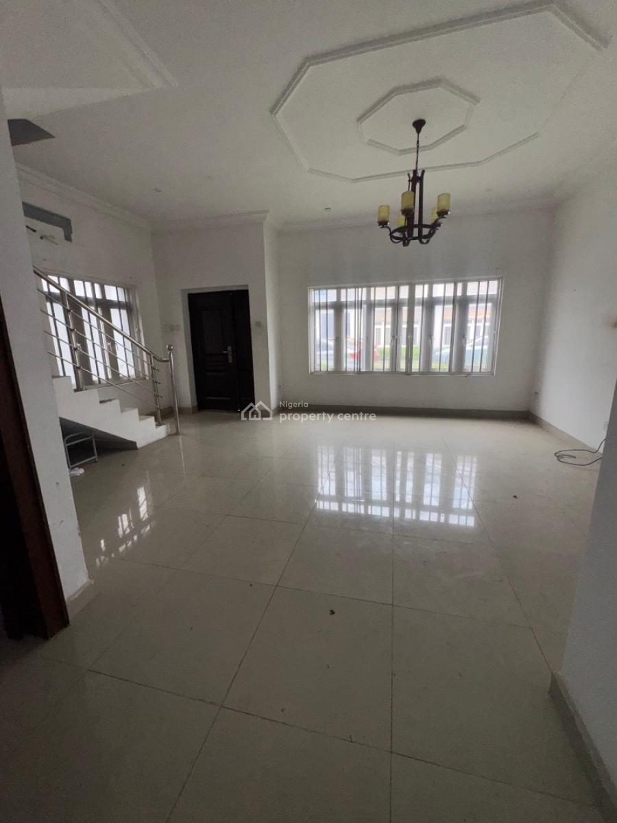 3 bedroom semi-detached duplex for rent