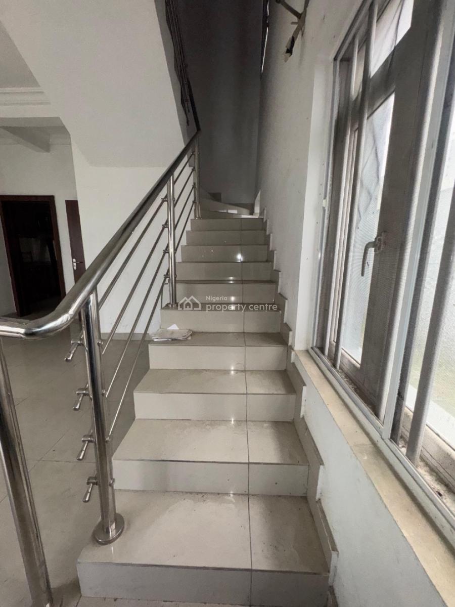 3 bedroom semi-detached duplex for rent