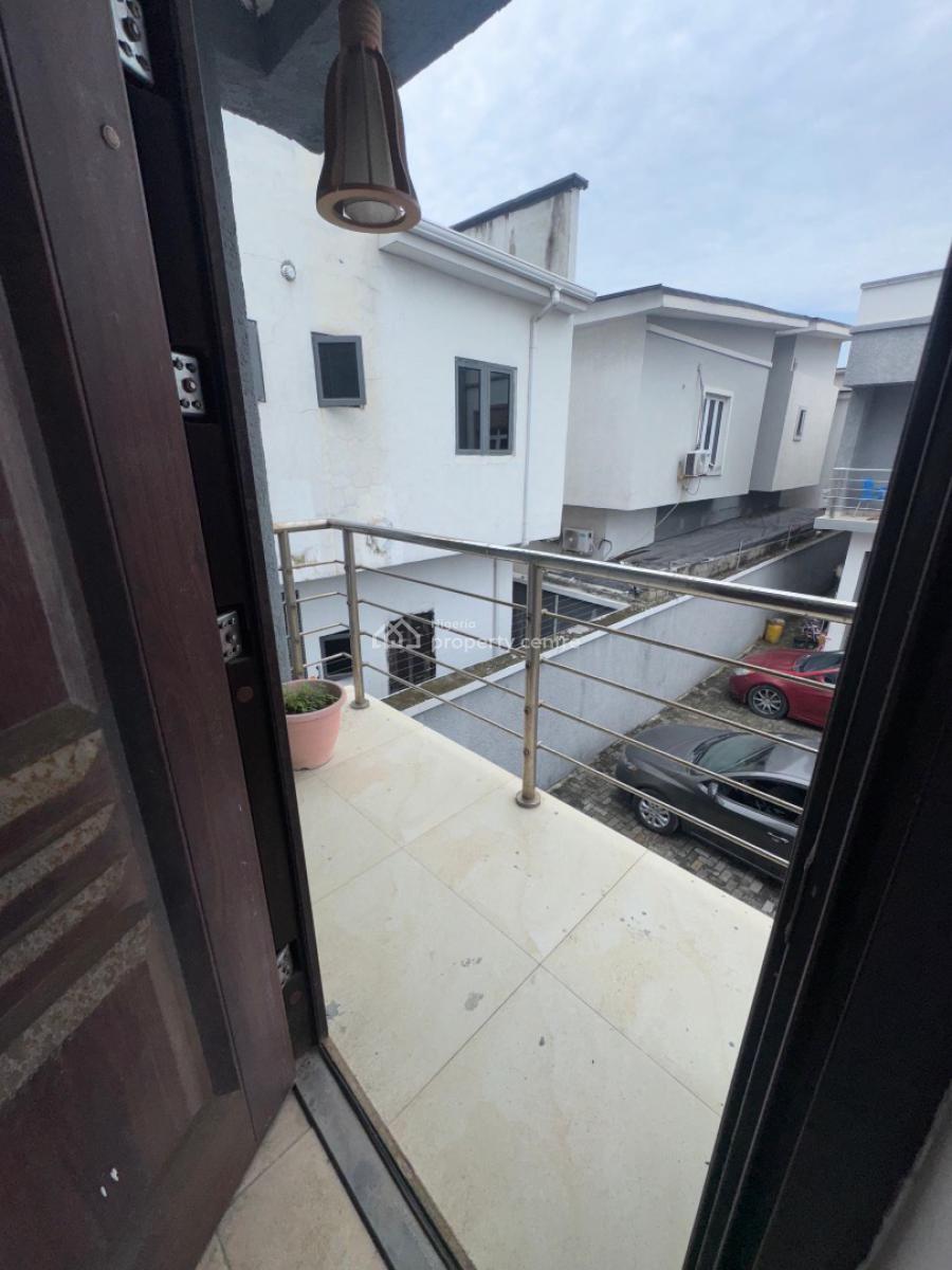 3 bedroom semi-detached duplex for rent