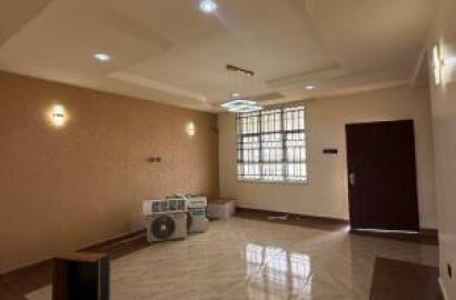 Luxury 3 Bedroom Flat With An Excellent Neighborhood