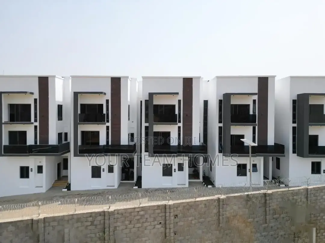 4bdrm Townhouse/Terrace in Katampe Extension for sale