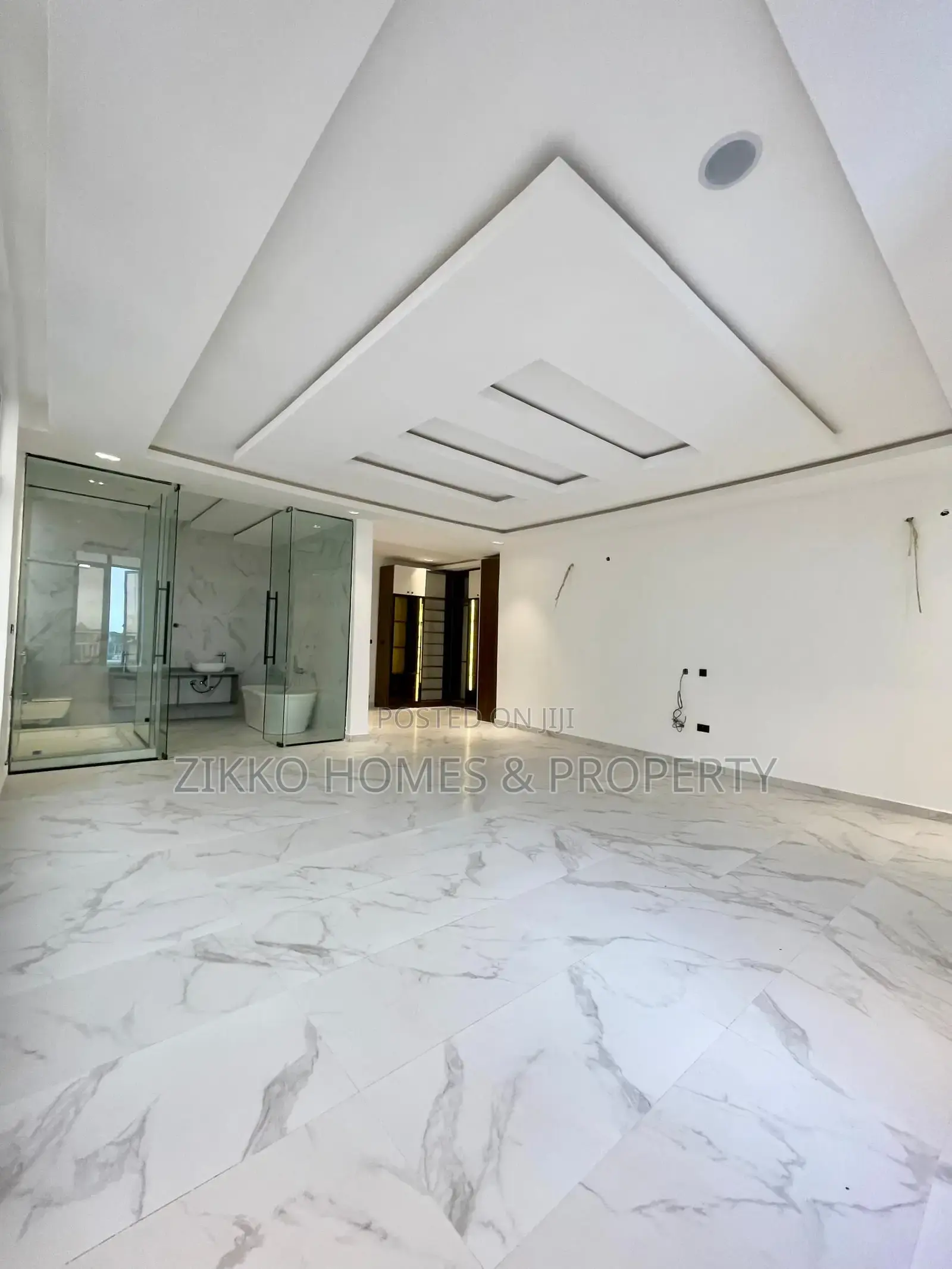 Furnished 5bdrm Duplex in Osapa london for sale