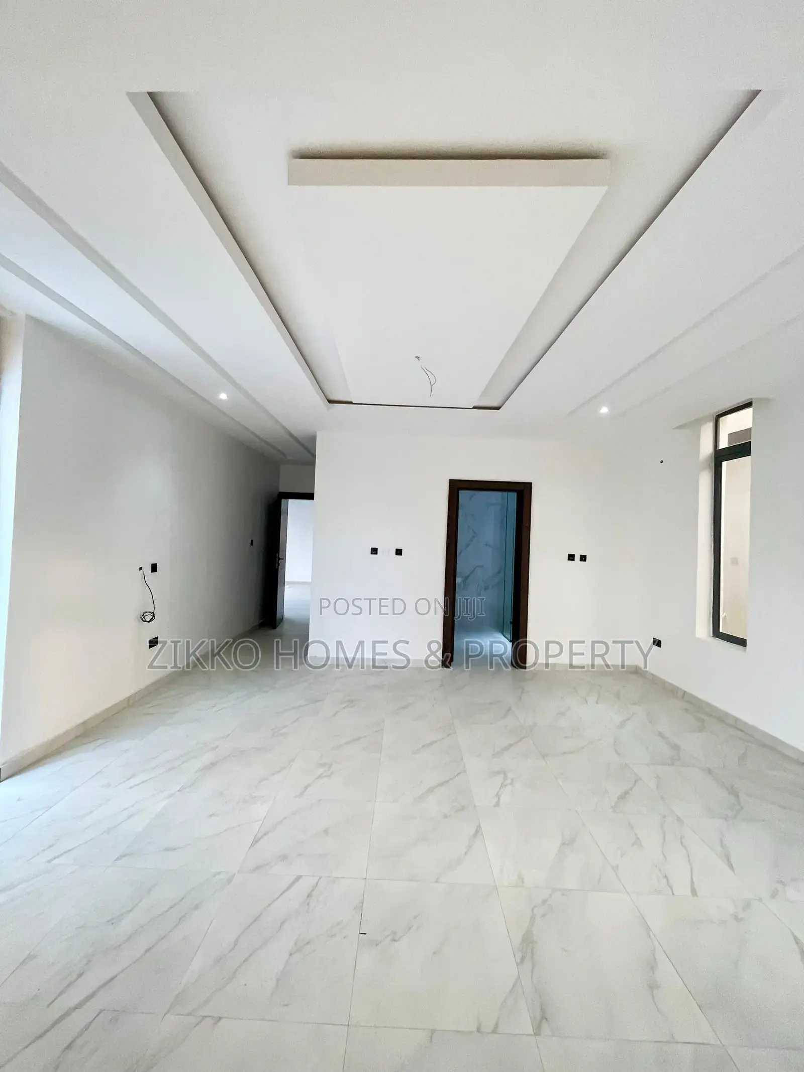 Furnished 5bdrm Duplex in Osapa london for sale
