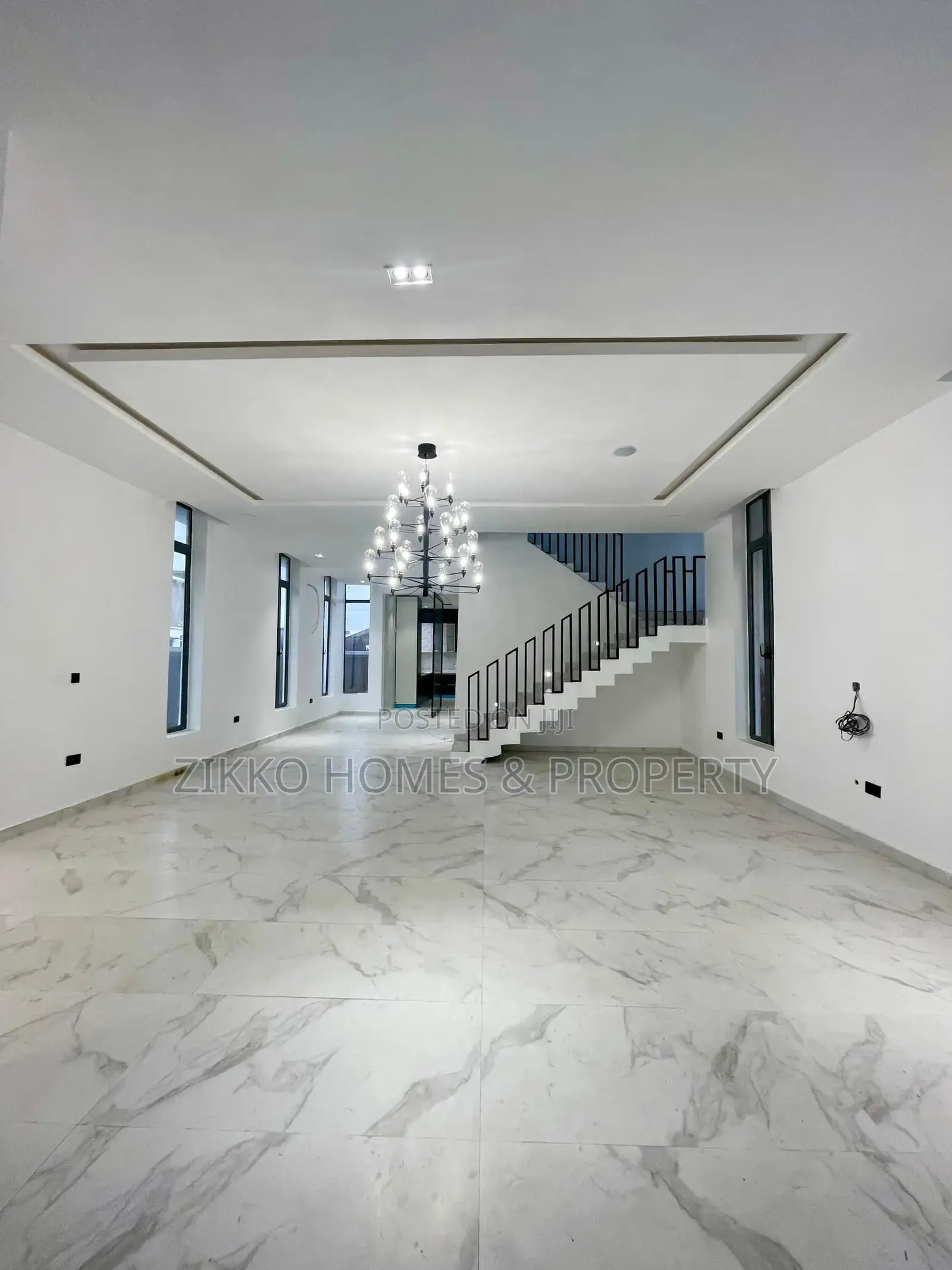 Furnished 5bdrm Duplex in Osapa london for sale