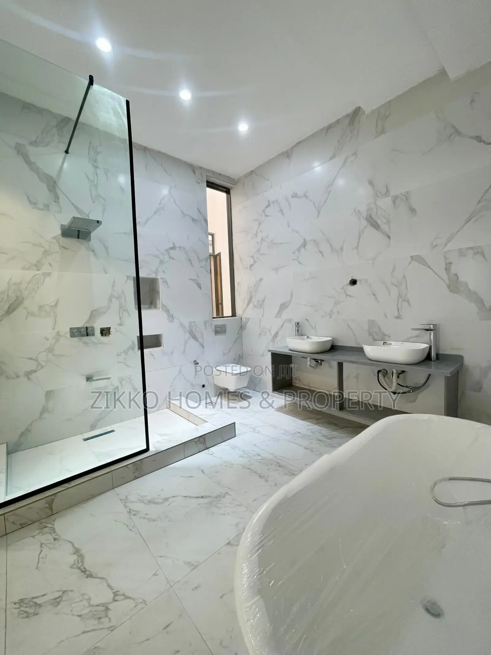 Furnished 5bdrm Duplex in Osapa london for sale